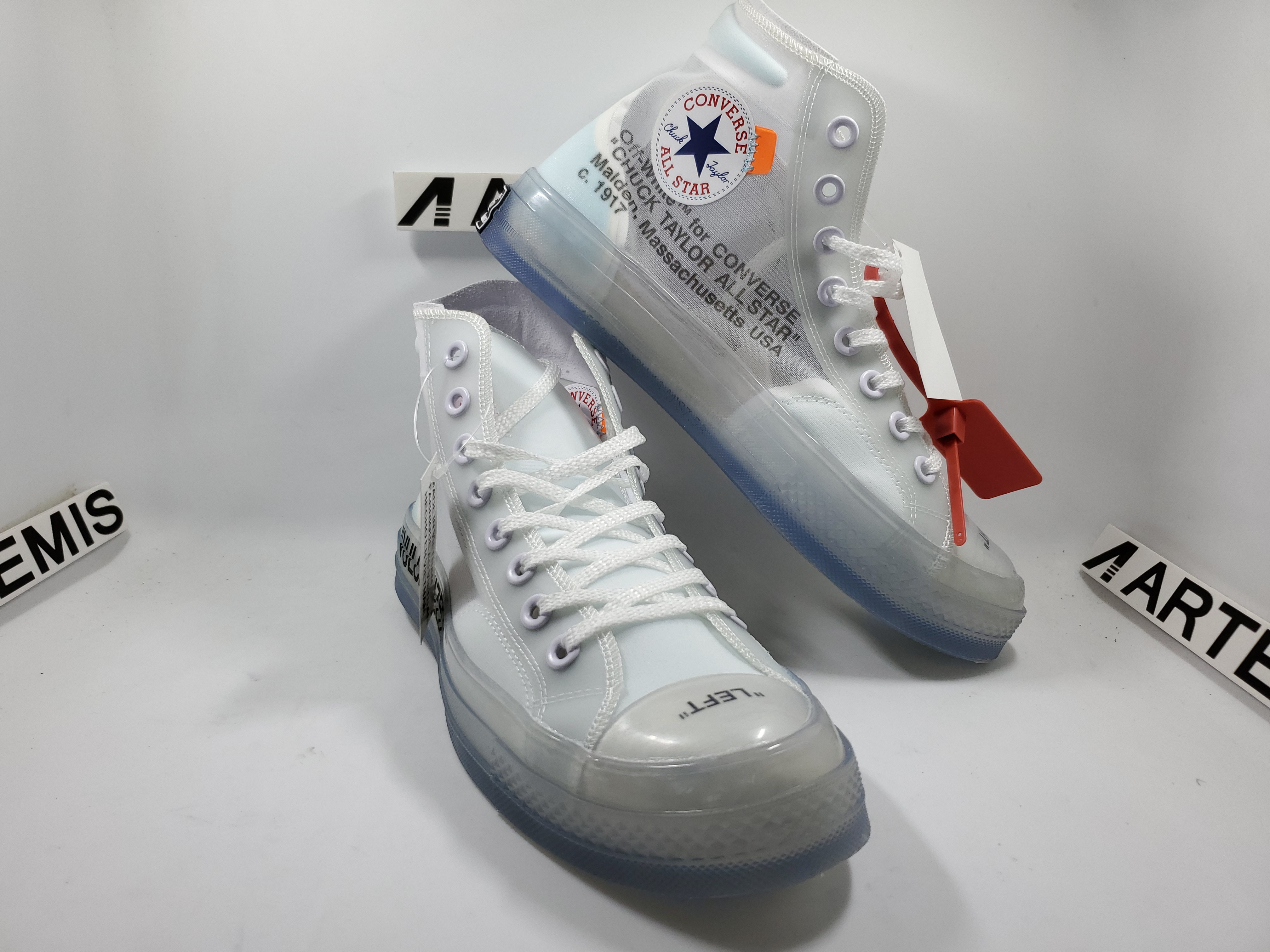Converse Chuck Taylor All-Star Hi Off-White