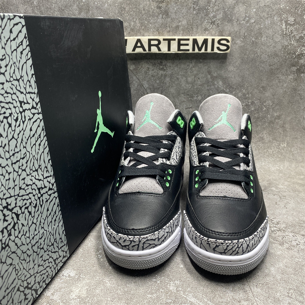 AIR JORDAN 3 RETRO 