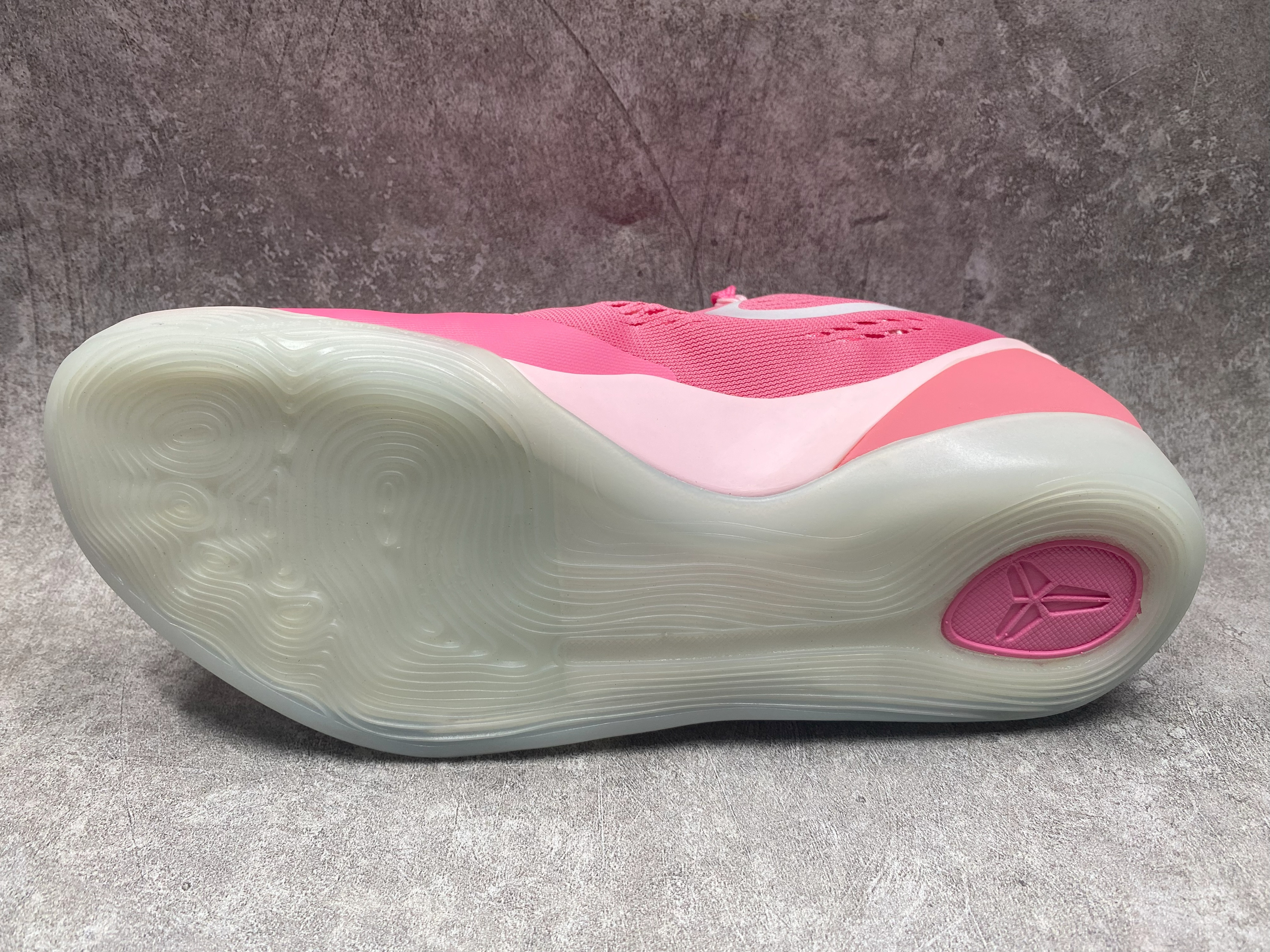 UA Nike Kobe 9 EM Low Protro