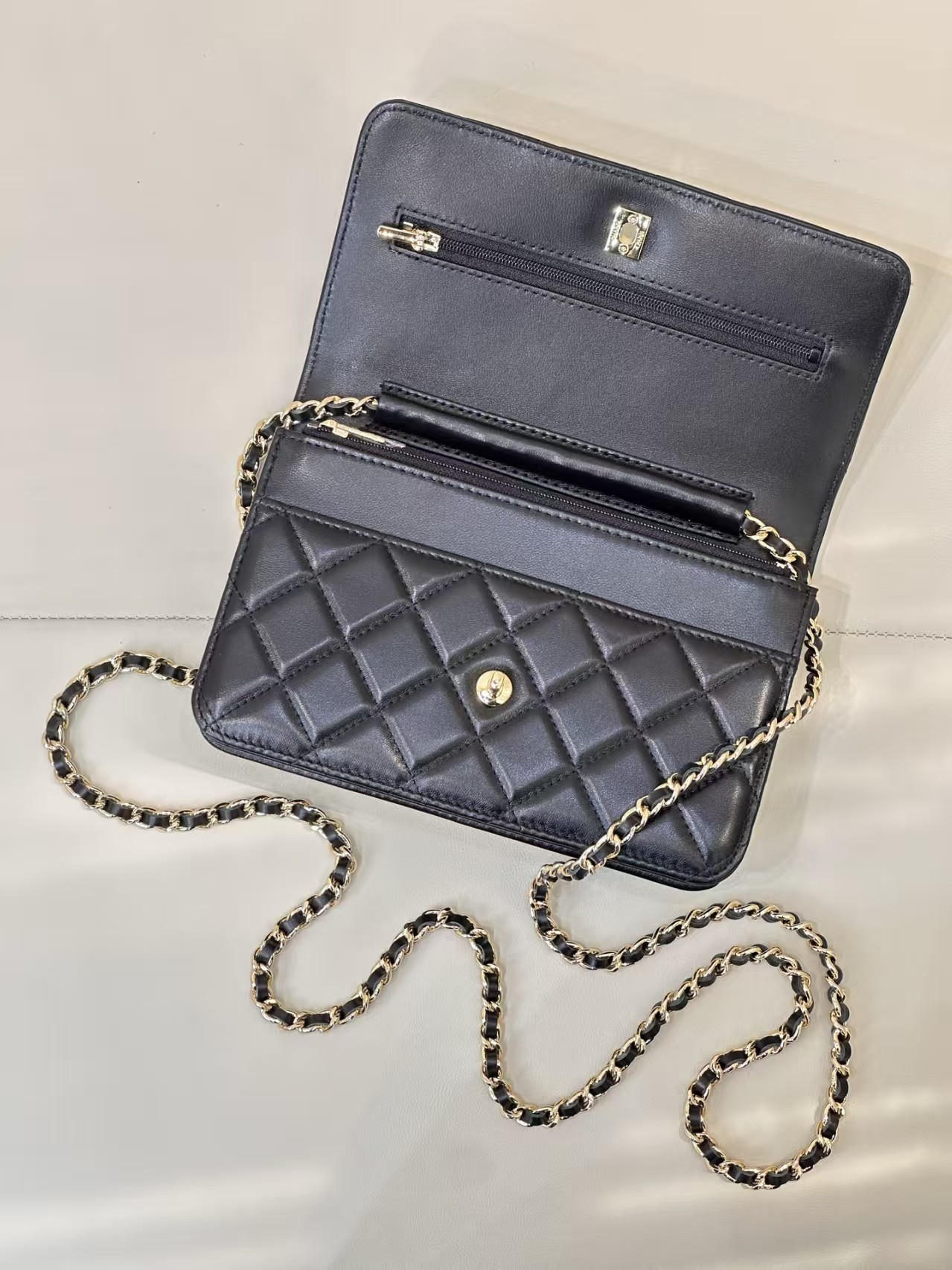 Ch*el woc classic wallet on chain 13x19cm