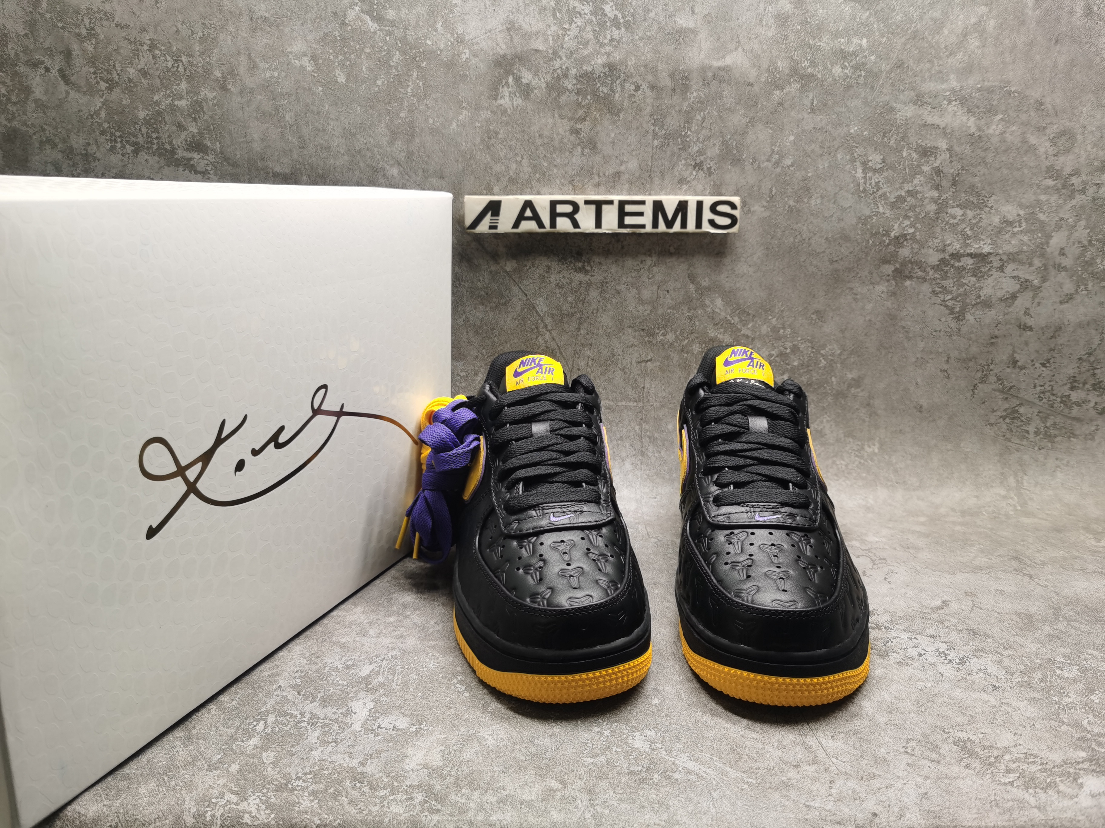 UA Nike Air Force 1 Low