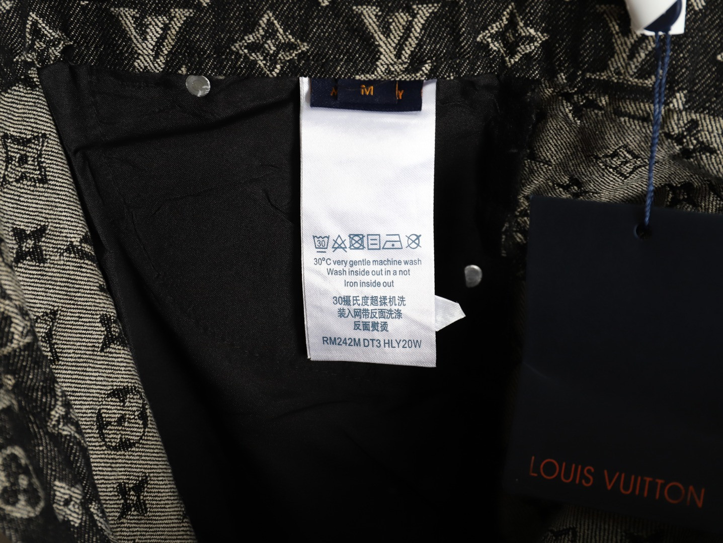 l0*is V*t0n lv shorts