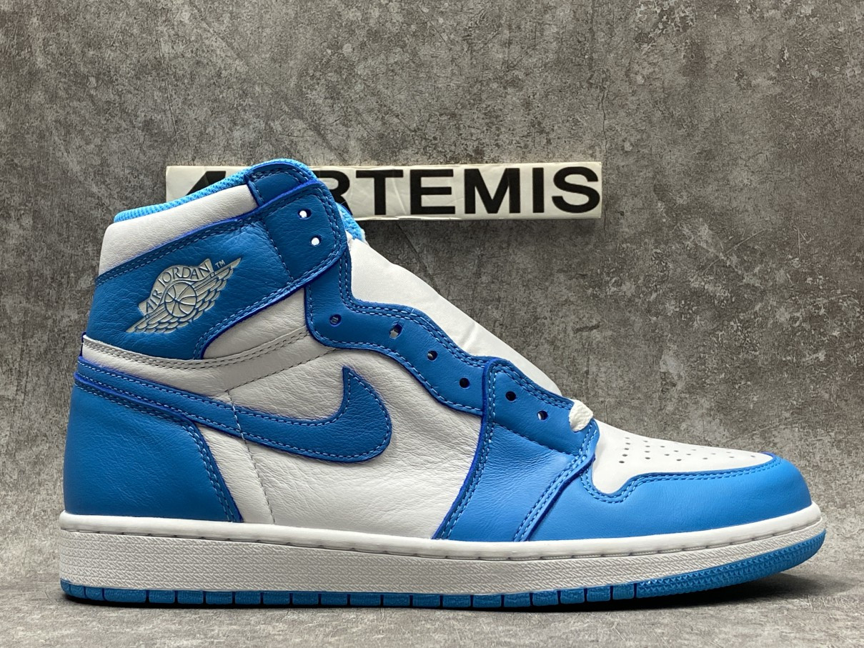 Air Jordan 1 Retro High UNC