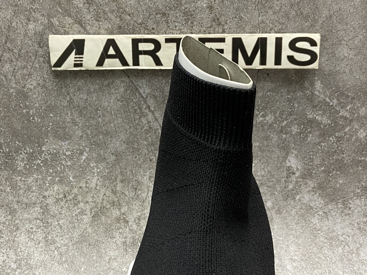 Balenciga Speed Black White Green sneaker