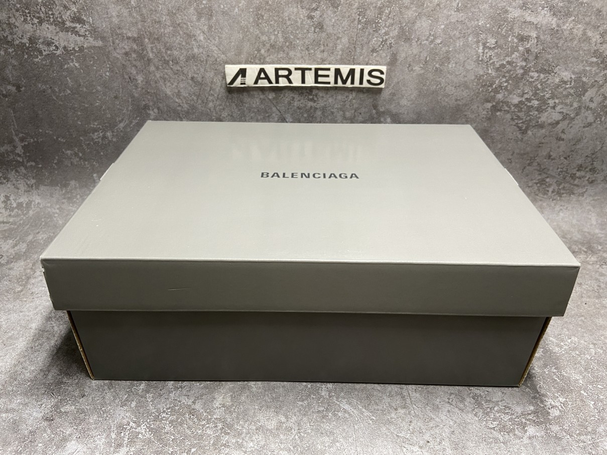 Balenciga Track Black White With Led Light