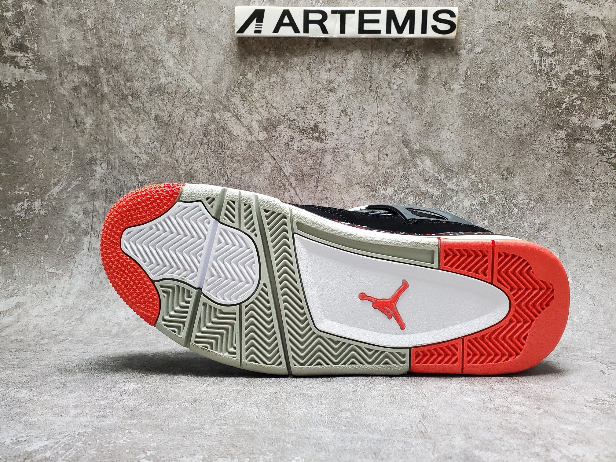 Air Jordan 4 Retro X OVO 