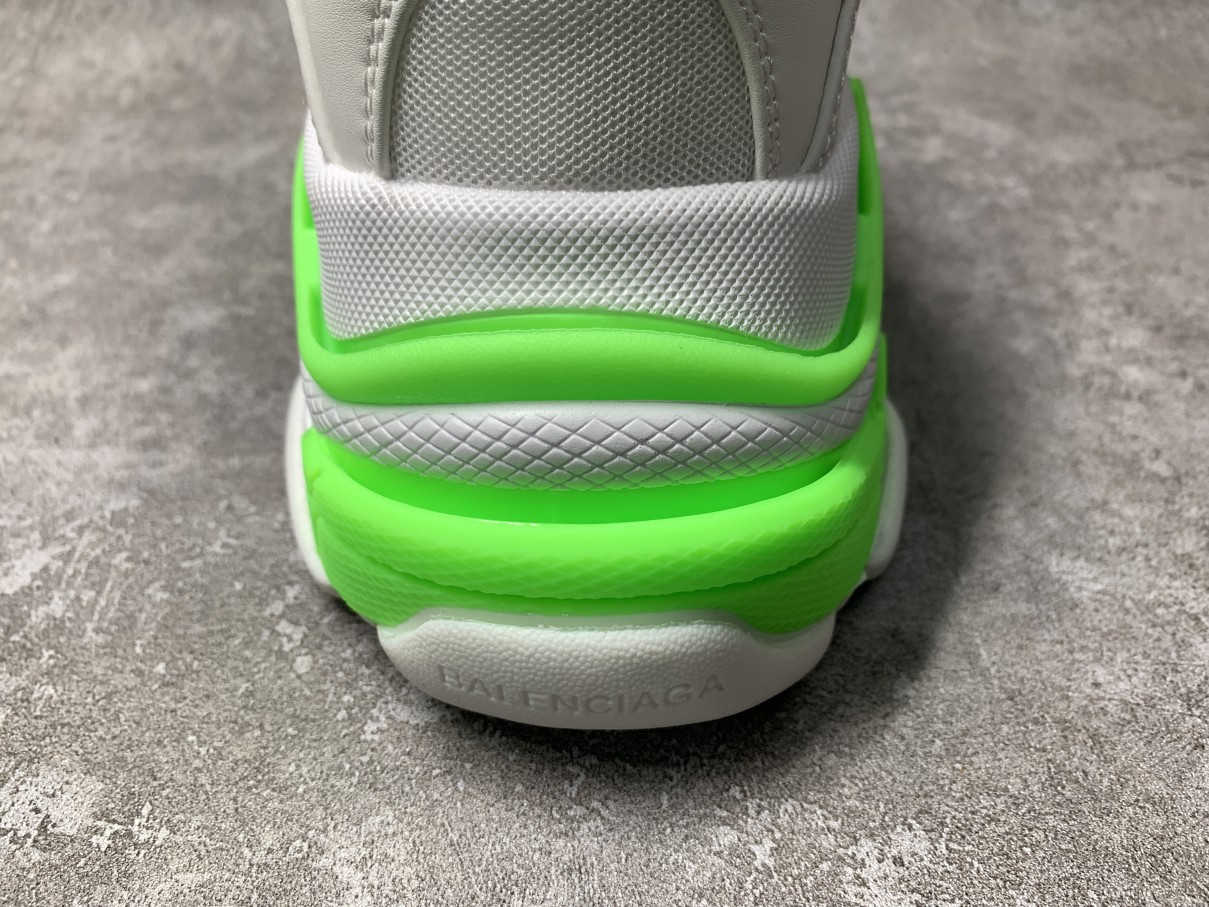 Balenciga Wmns Triple S Sneaker Fluo Green
