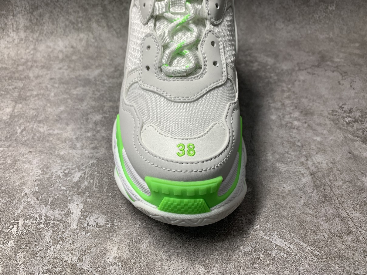 Balenciga Wmns Triple S Sneaker Fluo Green