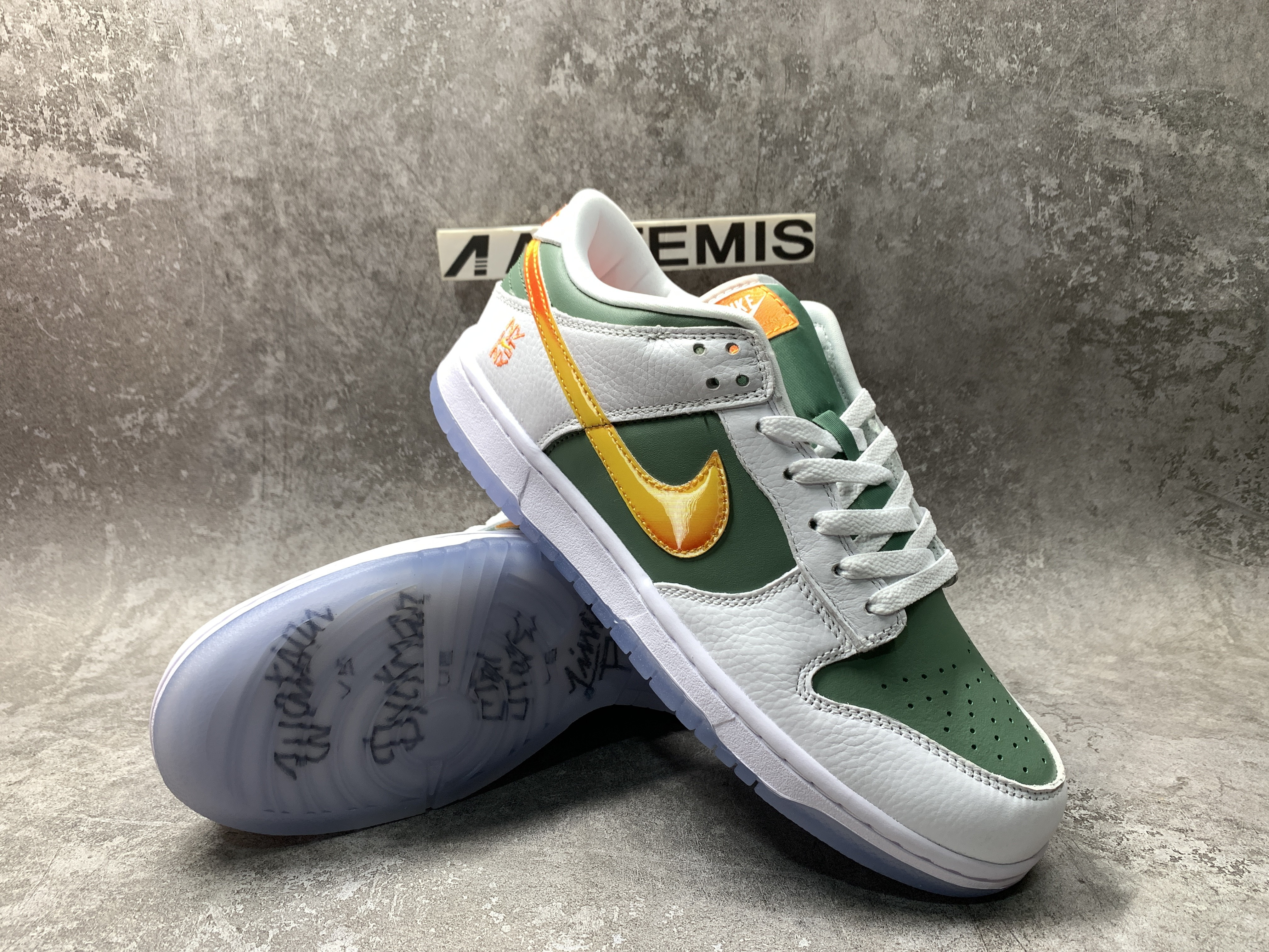 Nike Dunk Low NY vs. NY