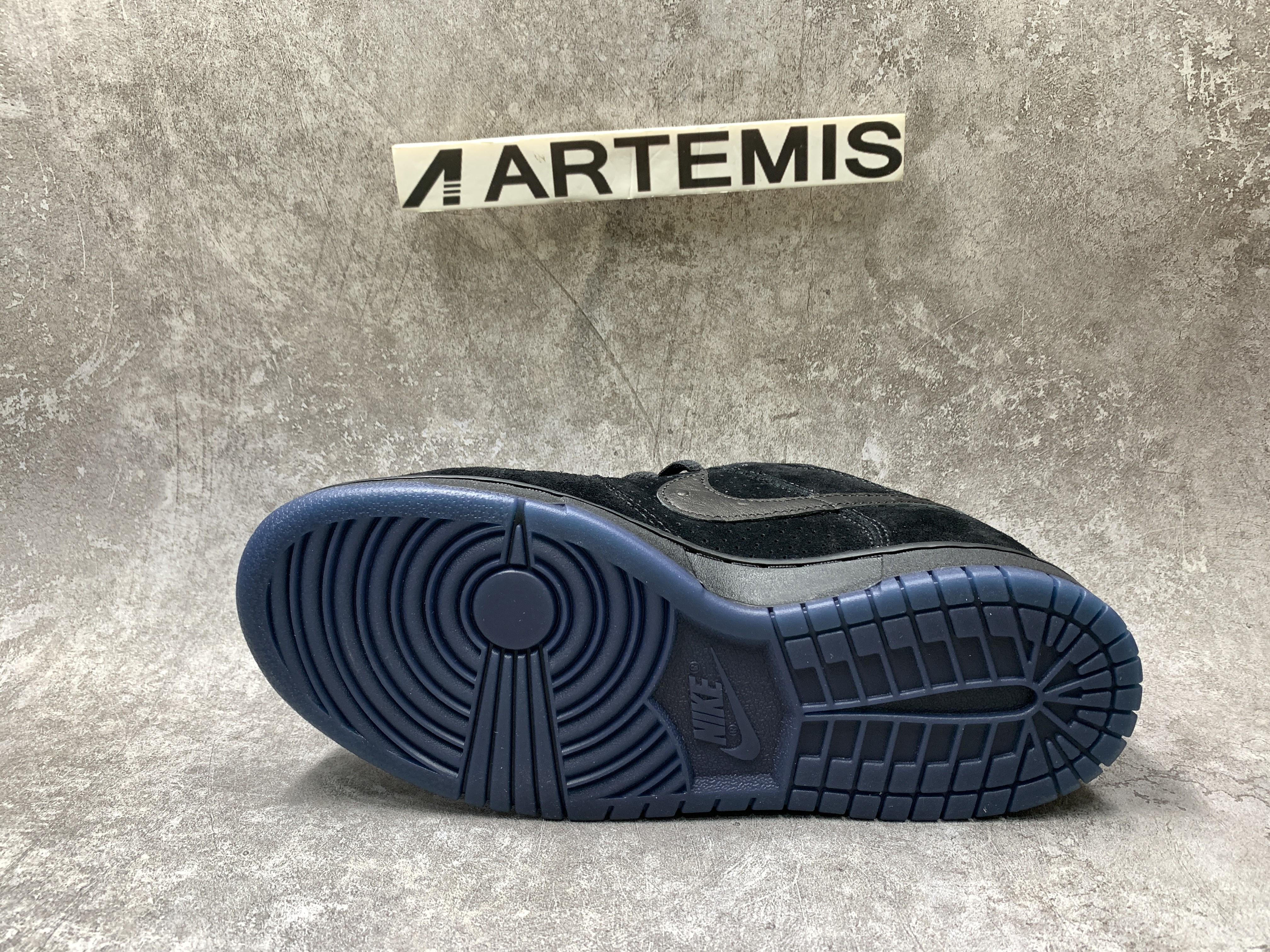 Nike Dunk Low SP UNDEFEATED Black Dunk vs. AF1 Pack