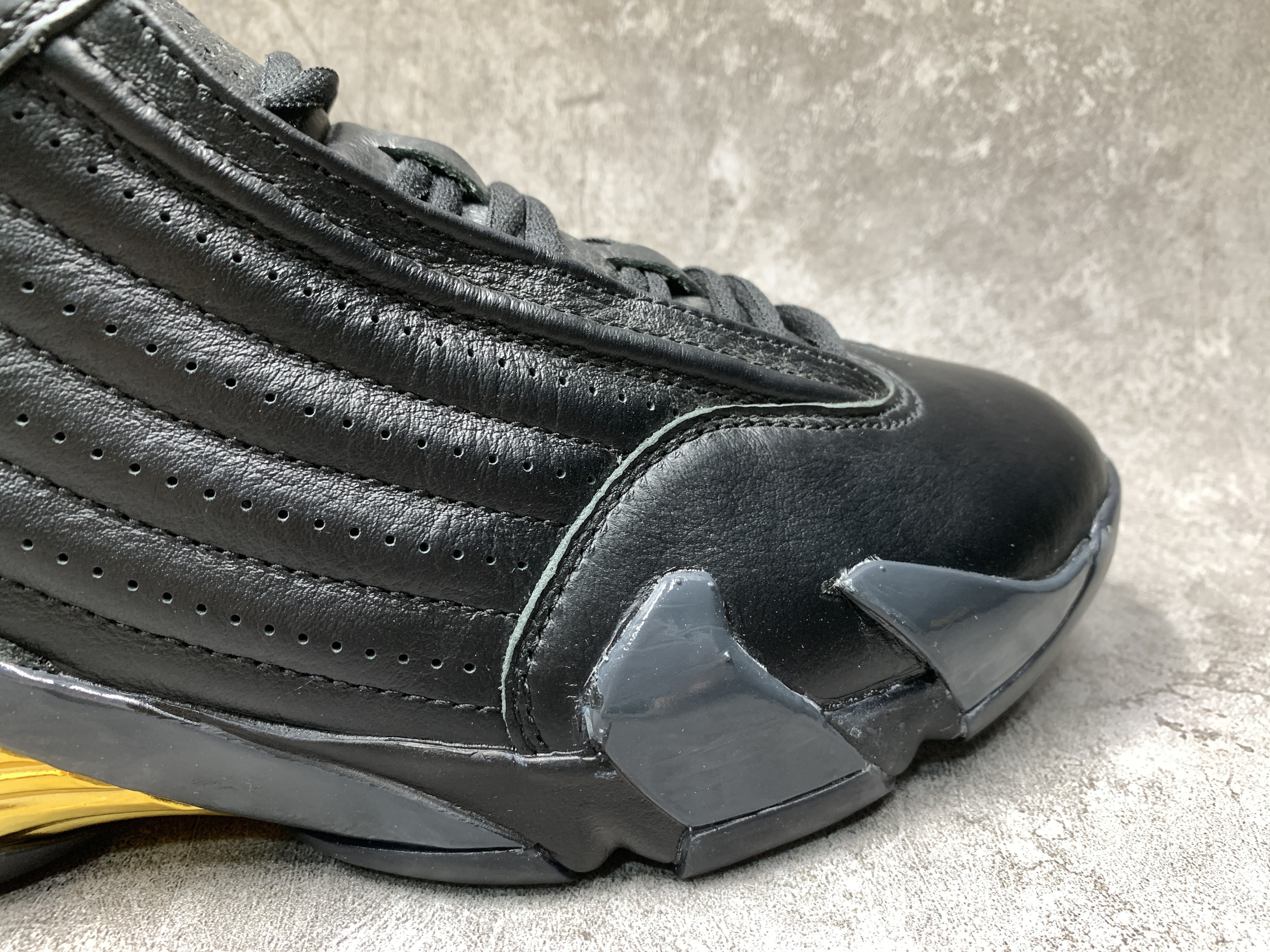 Air Jordan 14 Retro Defining Moments