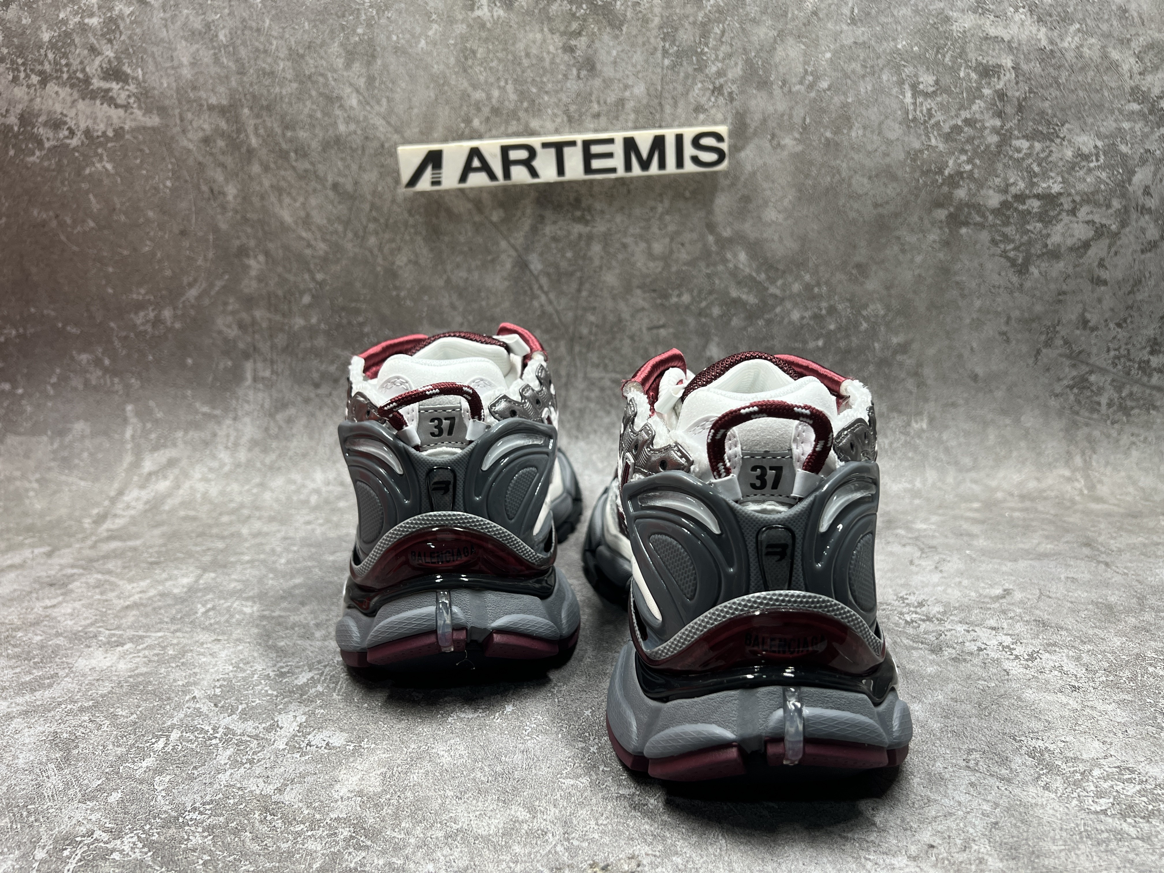 Balenciga Runner Sneaker Burgundy