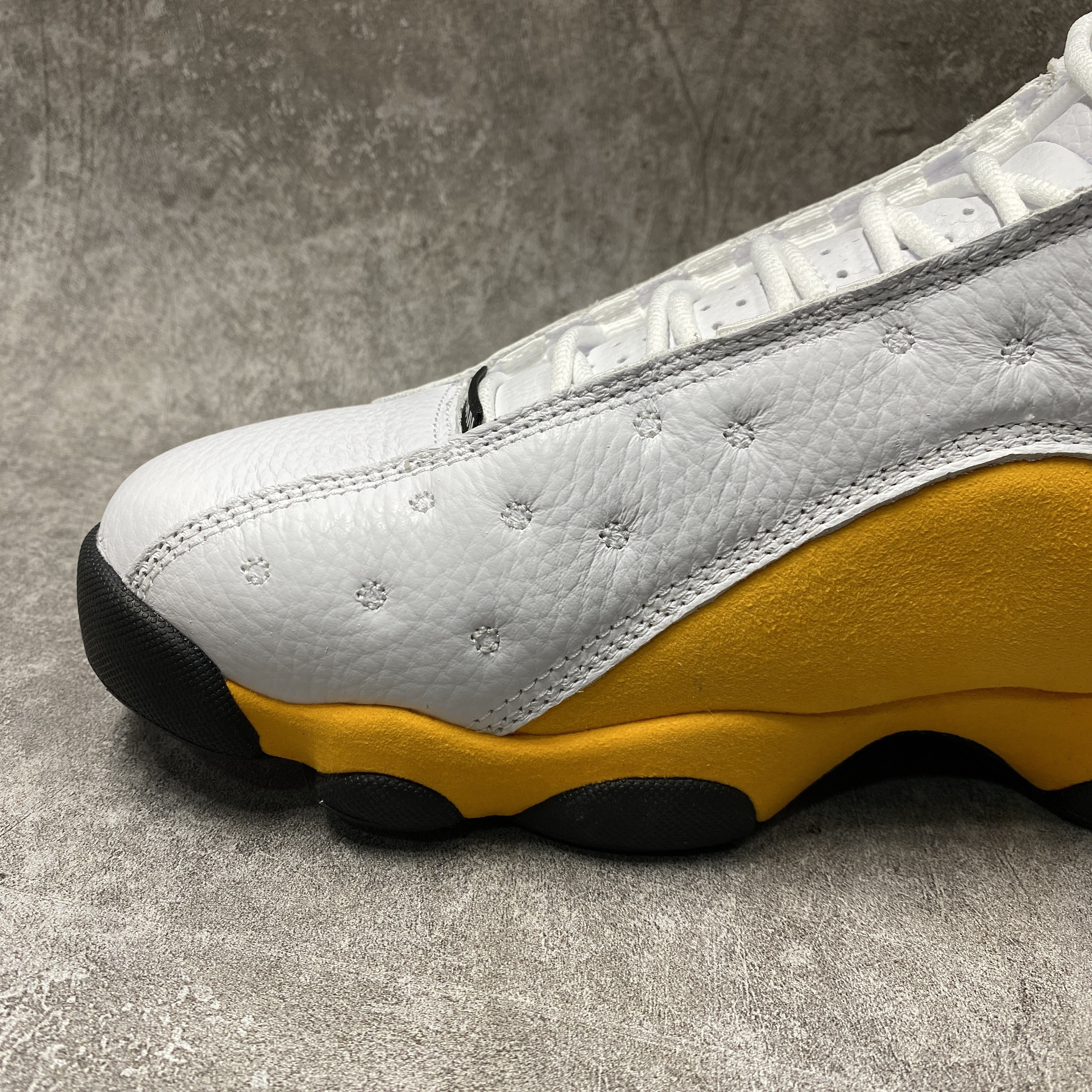 Air Jordan 13 Del Sol