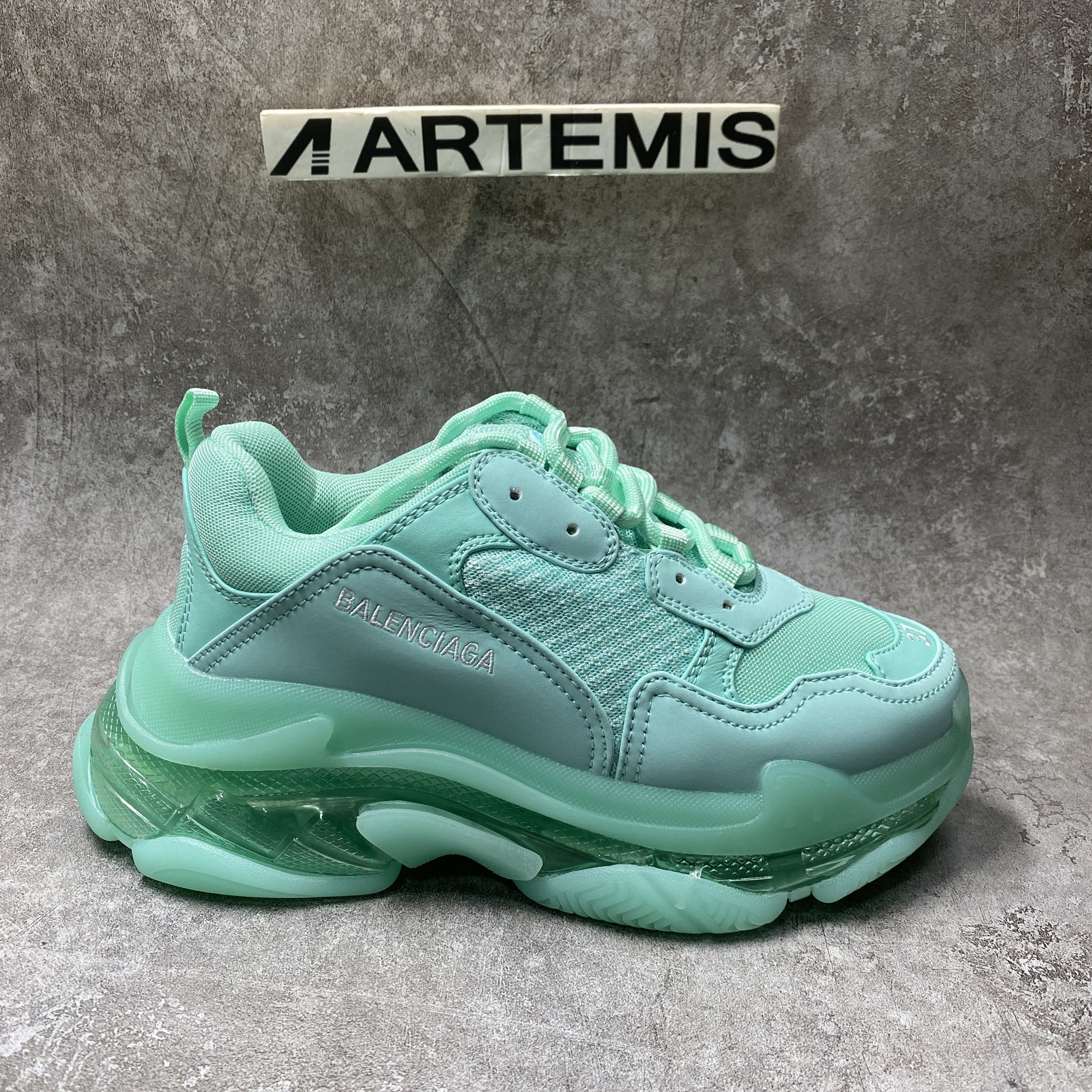 Balenciga Triple S Clear Sole Green