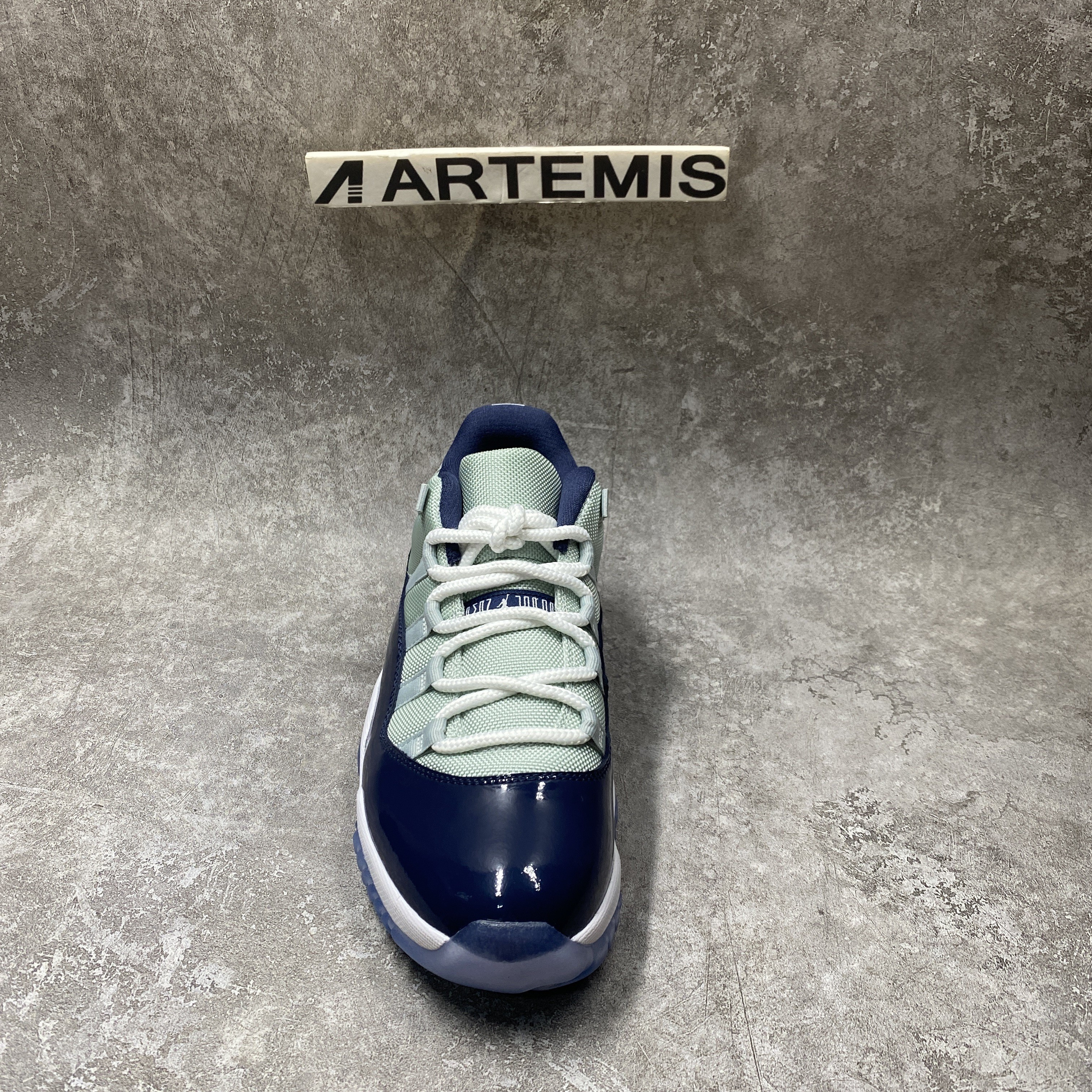 Air Jordan 11 Retro Low Georgetown