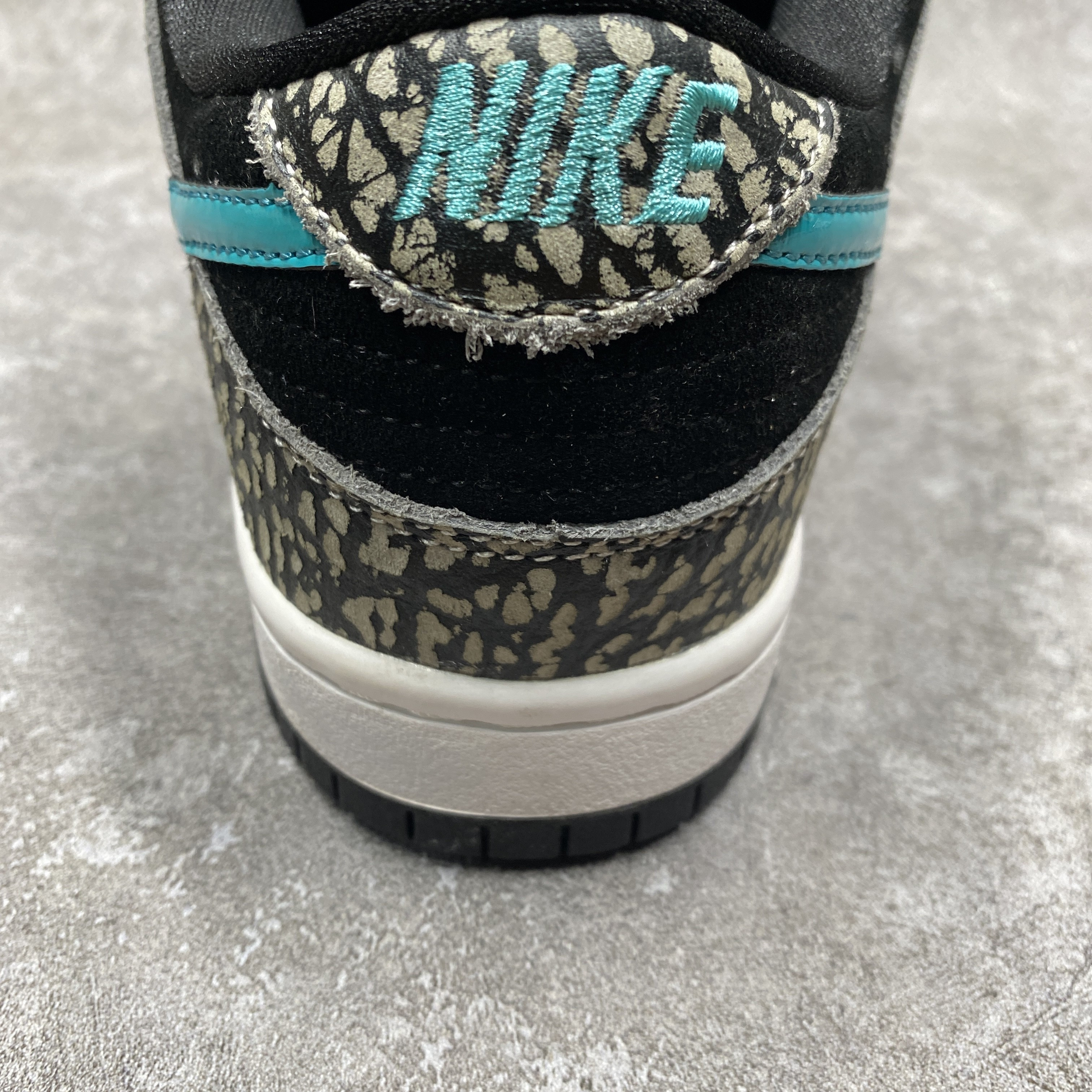 Nike Dunk Low Pro SB Atmos Elephant