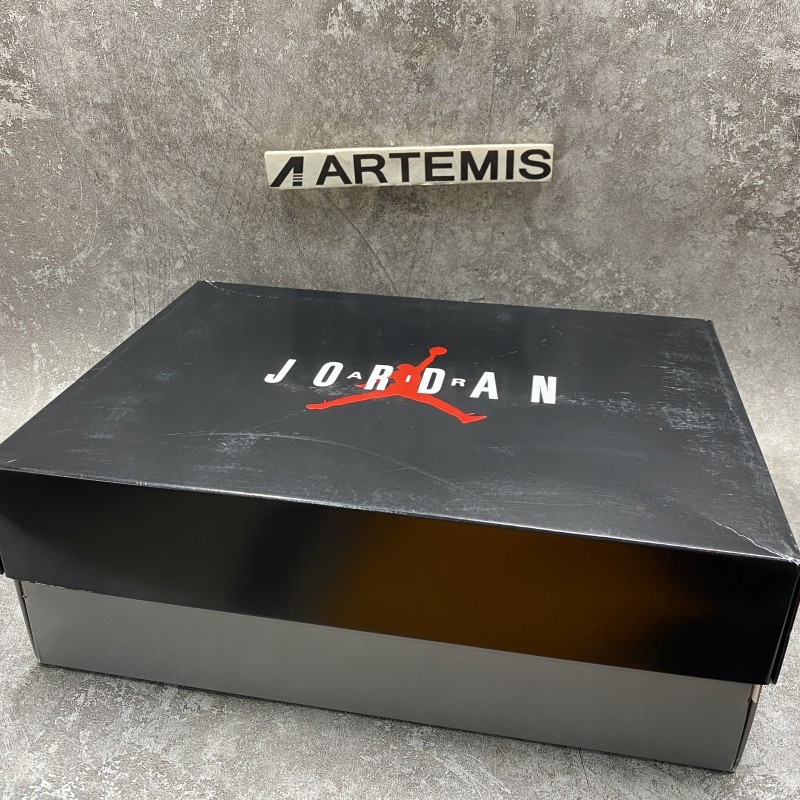 Air Jordan 11 Cherry (2022)