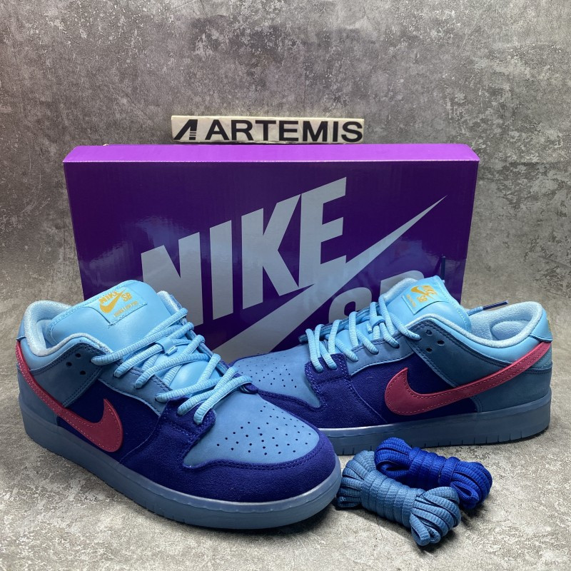 Nike SB Dunk Low Run The Jewels