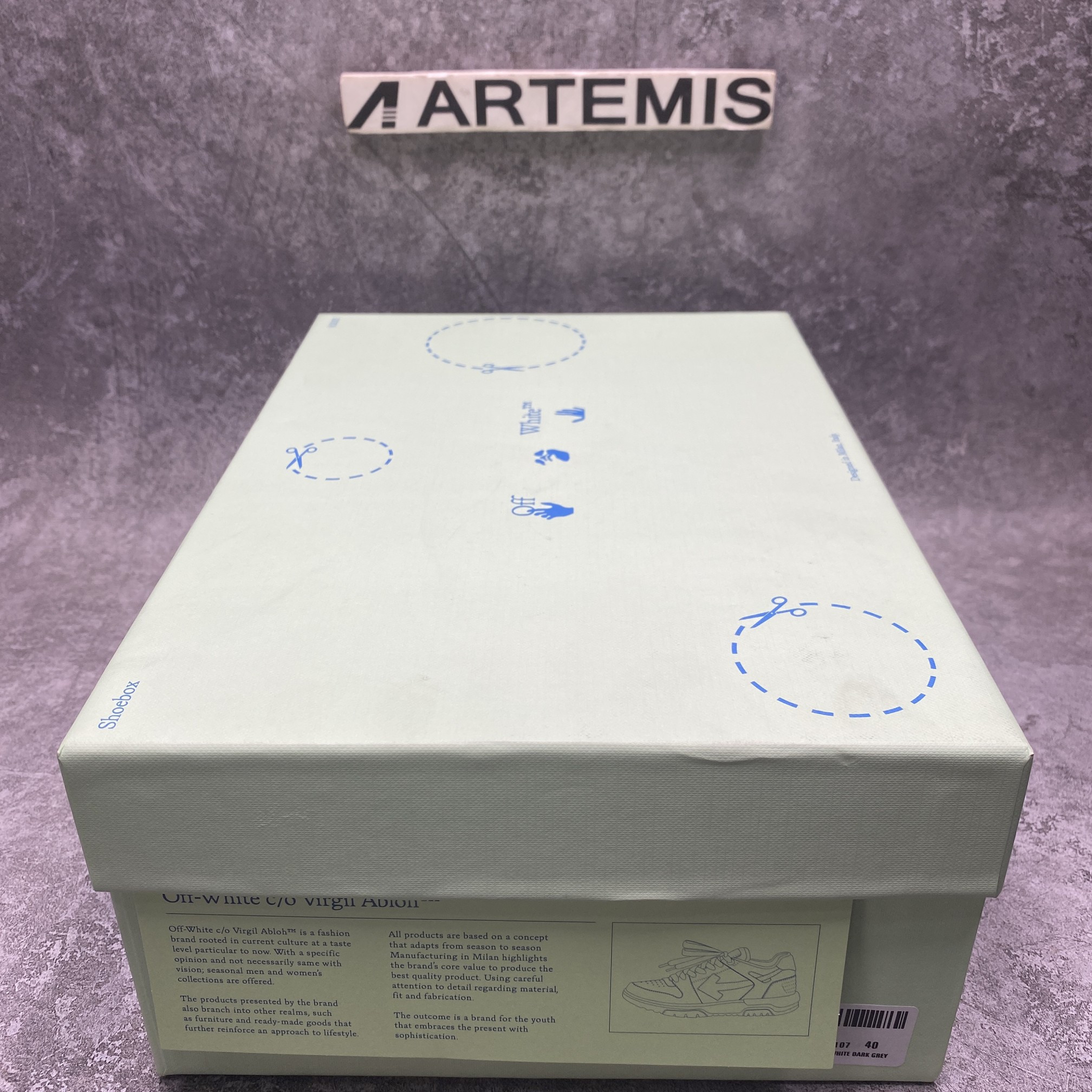 OFF-WHITE Out Of Office Black and White