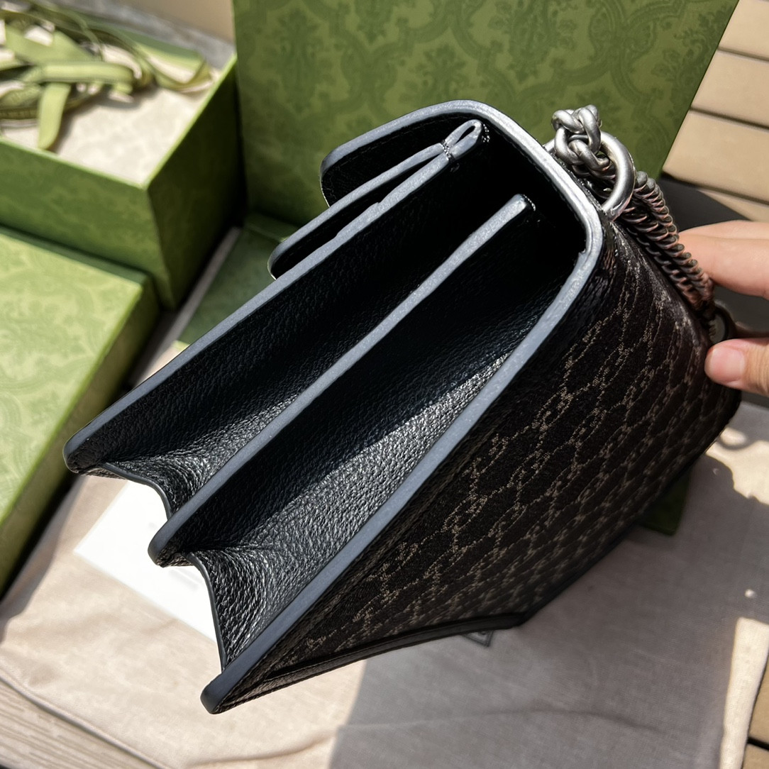 G*u*i dionysus small shoulder bag 11"wx7"hx3.5"d