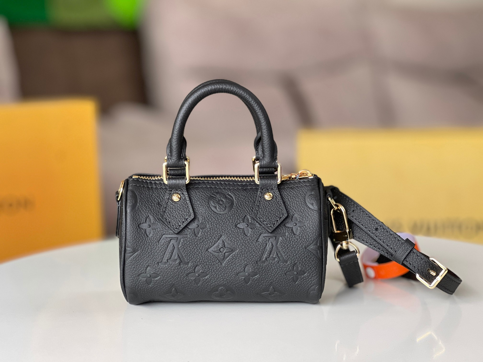 LV Nano Speedy M82450 16 x 11 x 9 CM