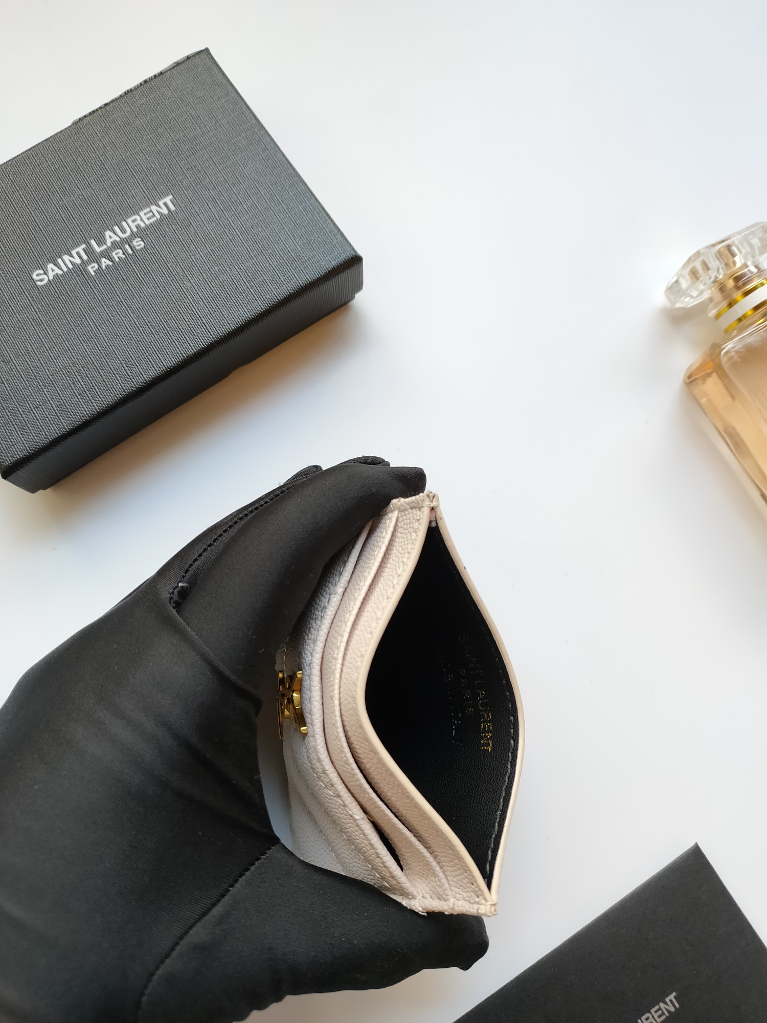 Y*L card holder 10.5×7.5×0.5cm