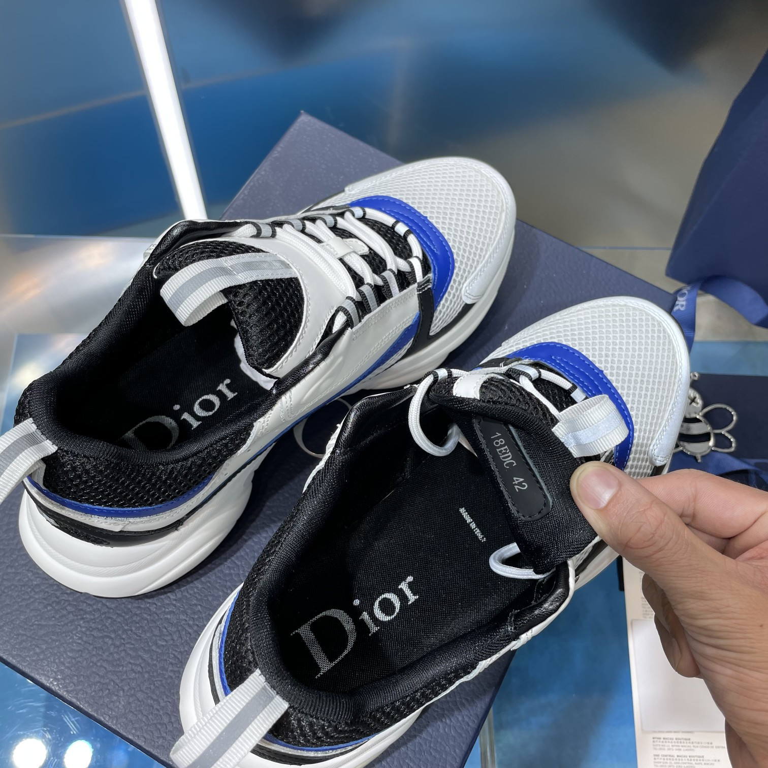 ua D*or b22 white sneaker