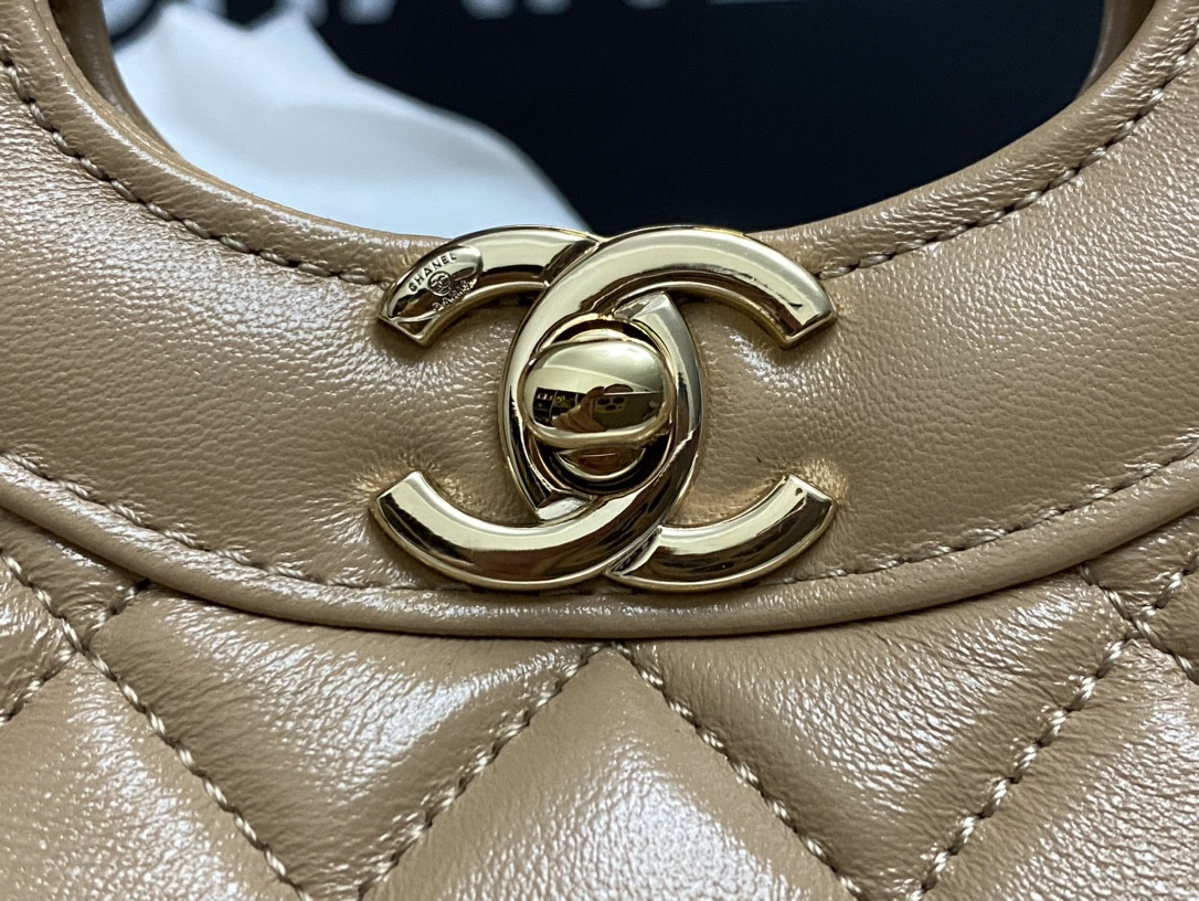 Ch*el mini shopping bag shiny lambskin & gold-tone metal 22x23x5.5cm