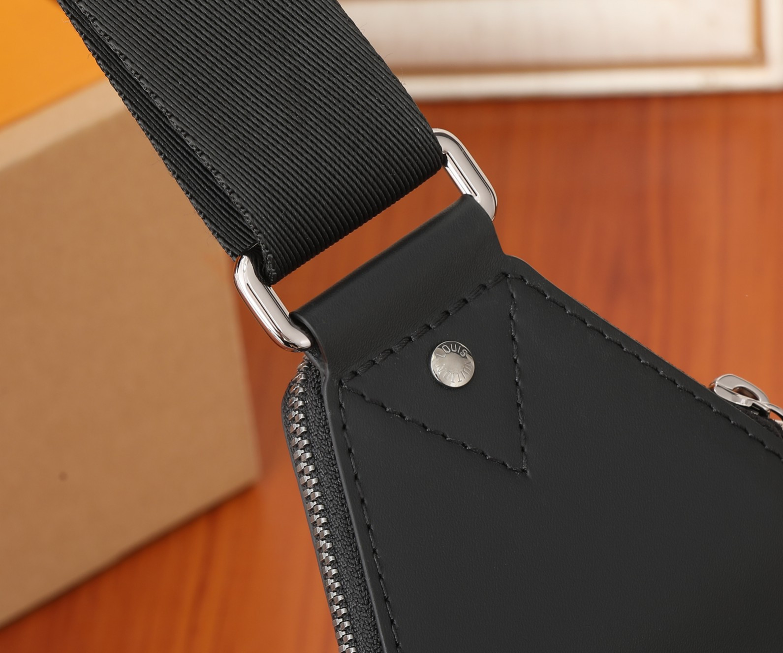 LV Avenue Slingbag PM M47137 6.3 x 13 x 2.2 inches