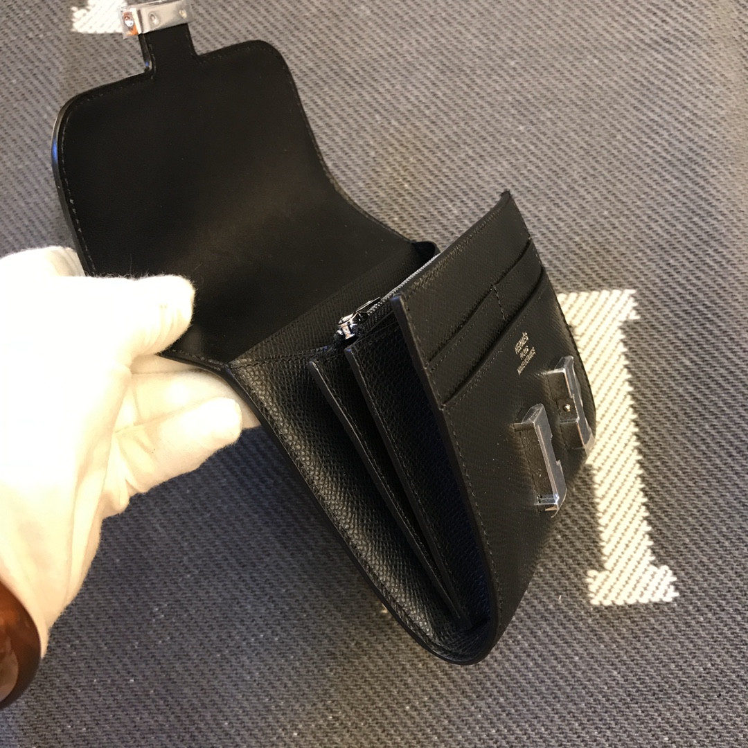 H**me5 wallet 13x12cm