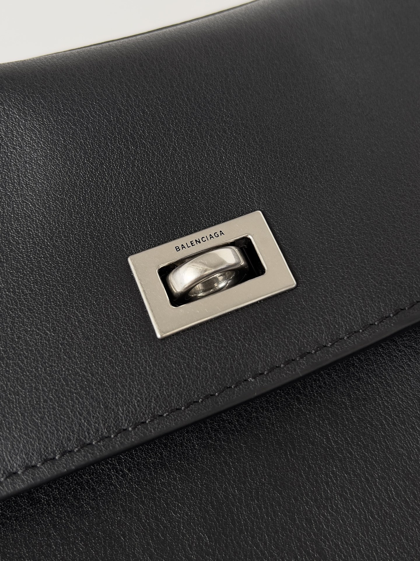 Ba*len*cia*ga rodeo medium 35x23.3x10.9cm