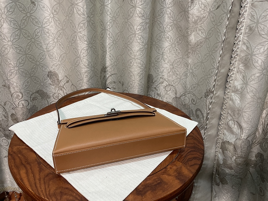 H**me5 kelly elan epsom16x27.8x4cm