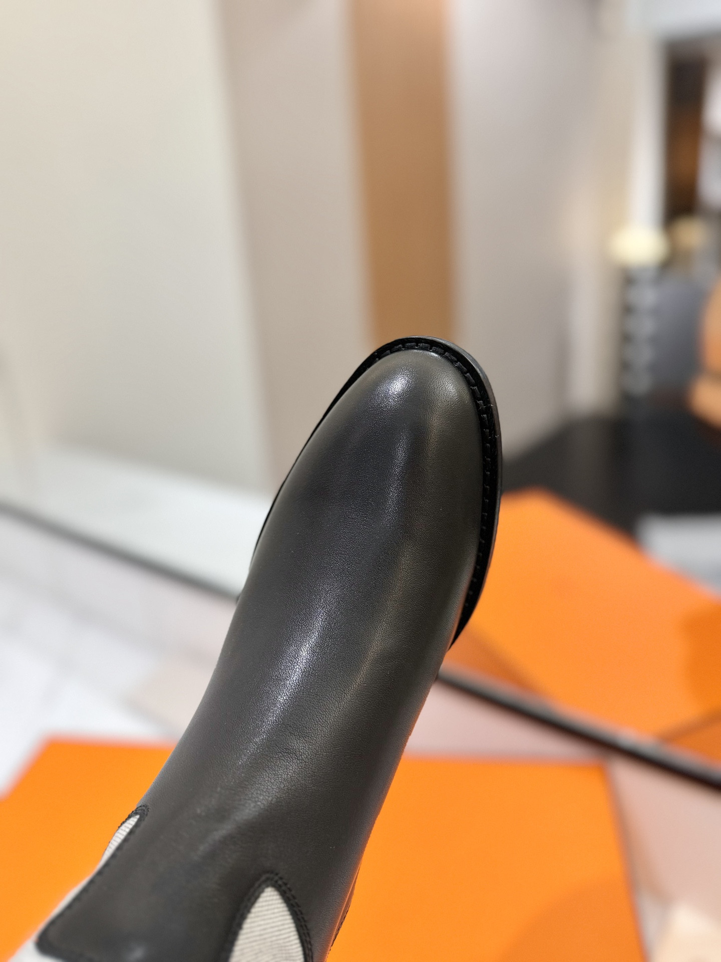 ua H**me5 jumping boots