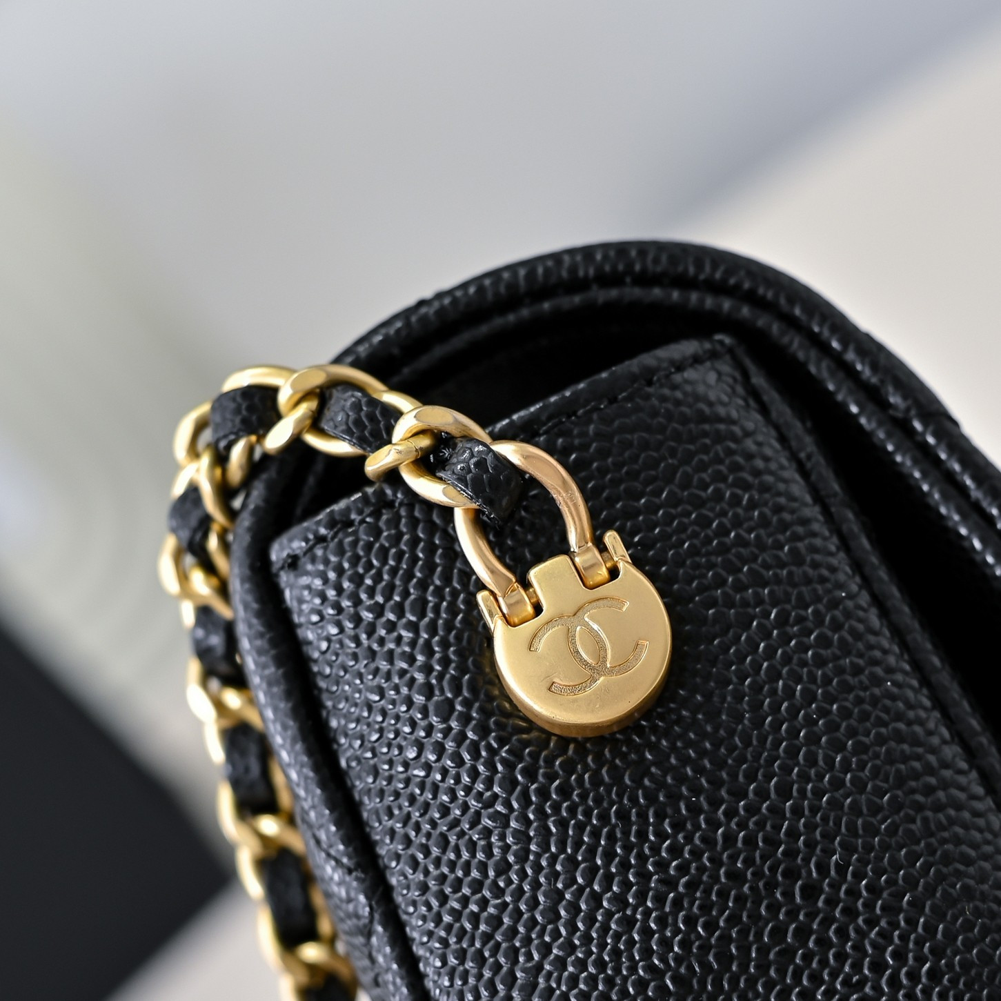 Ch*el flap cf22k 19.5x13.5x6cm as2855