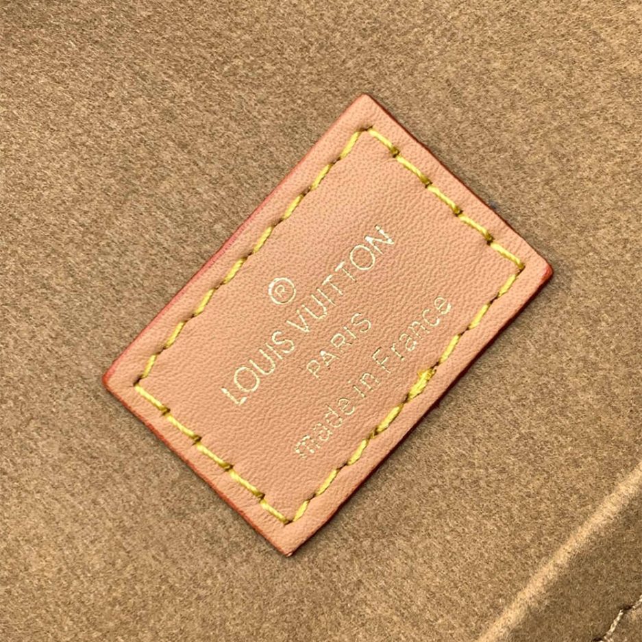 LV Boite Chapeau Souple MM