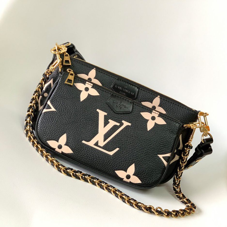 LV Pochette Accessoires