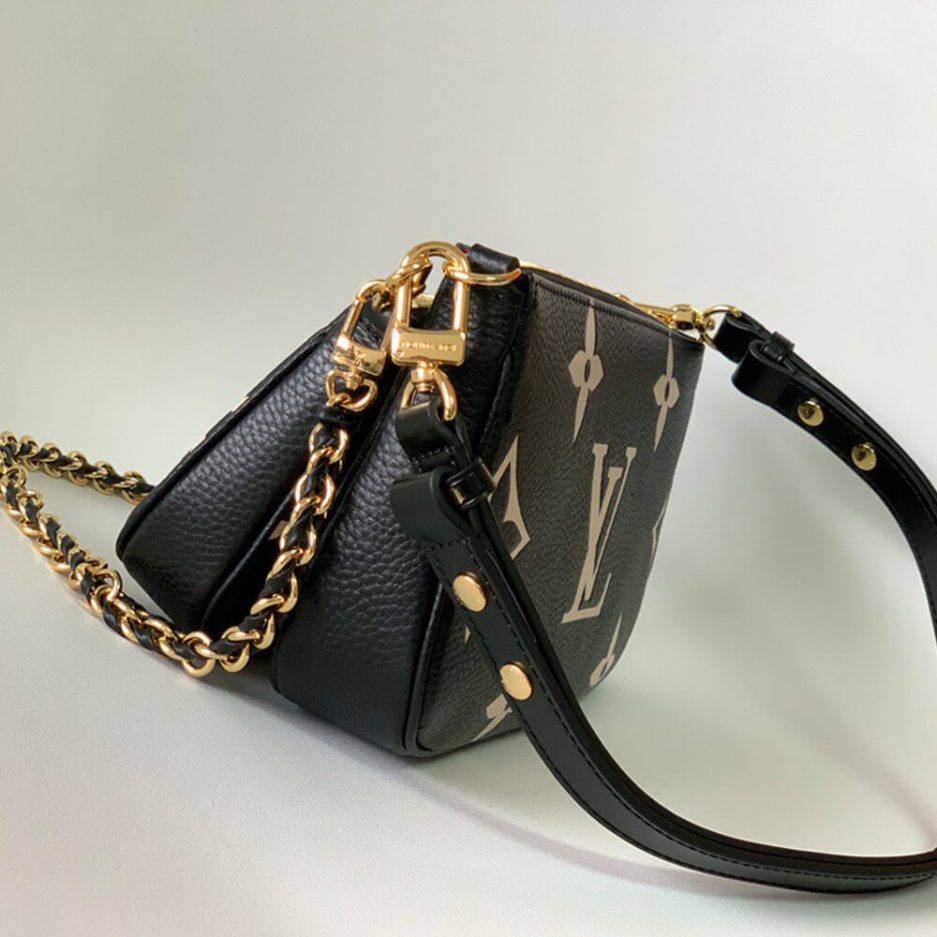 LV Pochette Accessoires