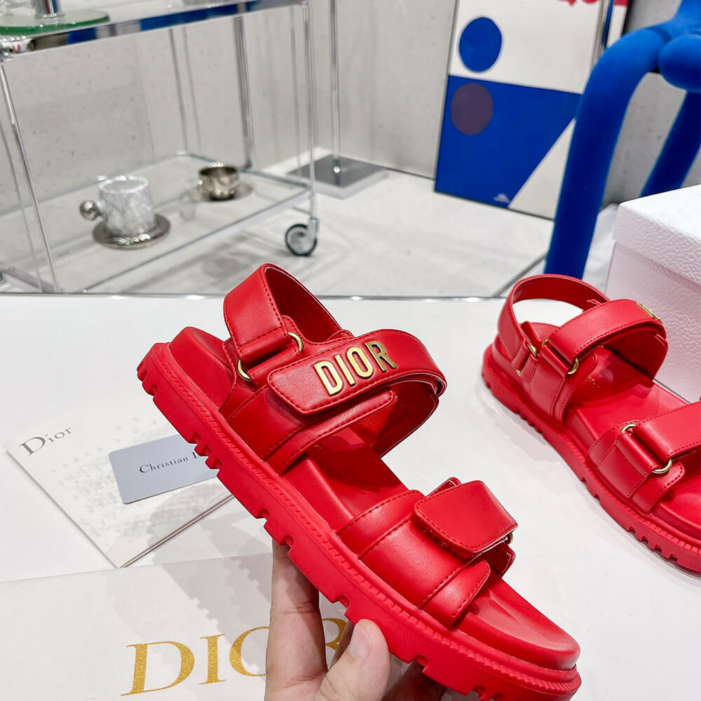D*oract sandal